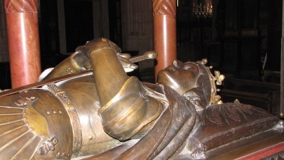 Pusty sarkofag króla Władysława III Warneńczyka na Wawelu