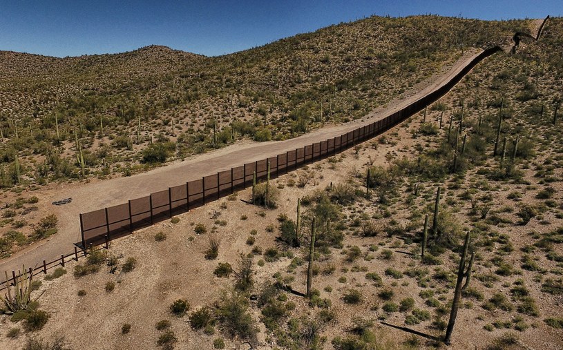 Pustynia Sonoran na granicy między USA a Meksykiem /PEDRO PARDO/AFP /AFP