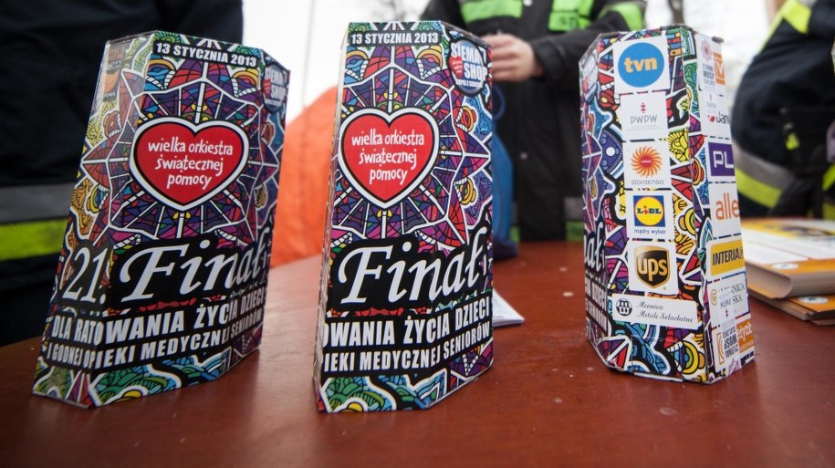 Polacy w ogonie Europy. Pomagamy tylko od święta