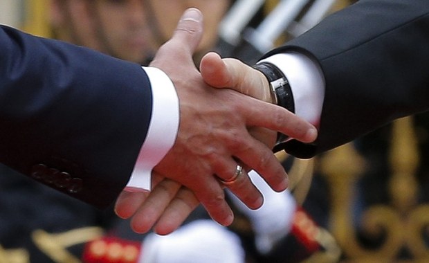 Putin dementuje, jakoby Rosja ingerowała w wybory prezydenckie we Francji 