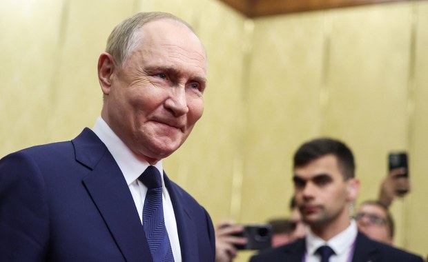 Putin kpi z Zełenskiego. Zaprosił go do Moskwy, gdzie ten jest poszukiwany