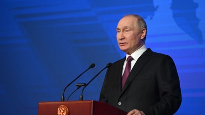 Putin nie dał rady przejść 100 metrów? Pojawiło się nowe nagranie 