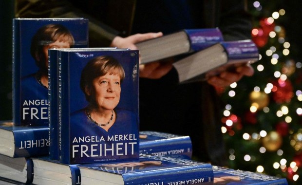 "Putin politycznym gangsterem". Premiera książki Angeli Merkel