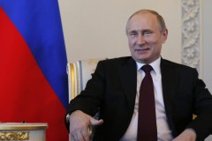 Putin spotkał się z prezydentem Kirgistanu 