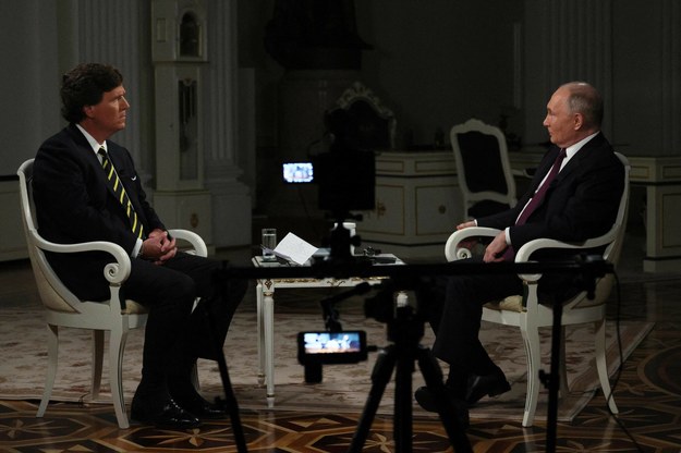 Putin udziela wywiadu Tuckerowi Carlsonowi /GAVRIIL GRIGOROV/AFP /East News