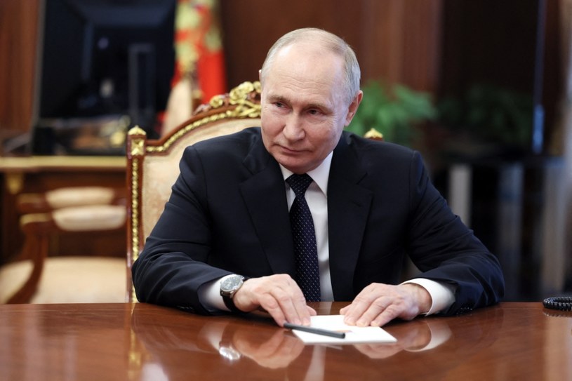 Putin wskazuje na lidera. “Jest prawdziwym mężczyzną”
