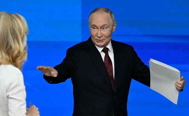 Putin wyraził gotowość do rozmów z Macronem ws. Ukrainy