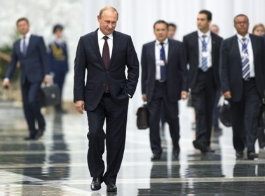 Putin: Zachód postanowił dać Ukrainie postrzelać