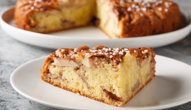 Pychotka gruszkowa do popołudniowej kawy. Nie skończy się na jednym kawałku 