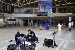 Pył wulkaniczny sparaliżował europejskie lotniska 