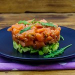 Pyszna przystawka na święta lub Sylwestra. Prosty przepis na tatar z łososia