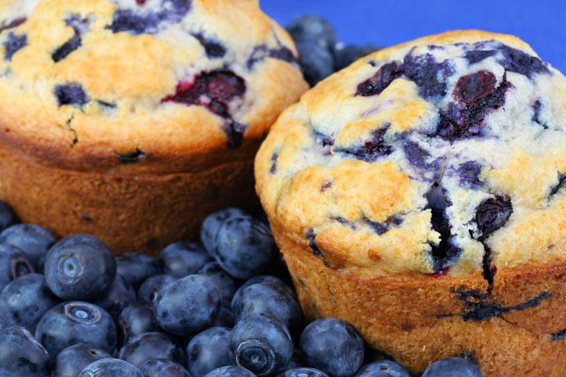 Pyszne muffiny możesz podać na śniadanie albo podwieczorek /123RF/PICSEL
