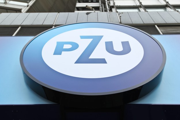 PZU nie ukrywa, że posiadanie sieci znacząco poprawiłoby jego pozycje na rynku polis medycznych /Rafał Guz /PAP