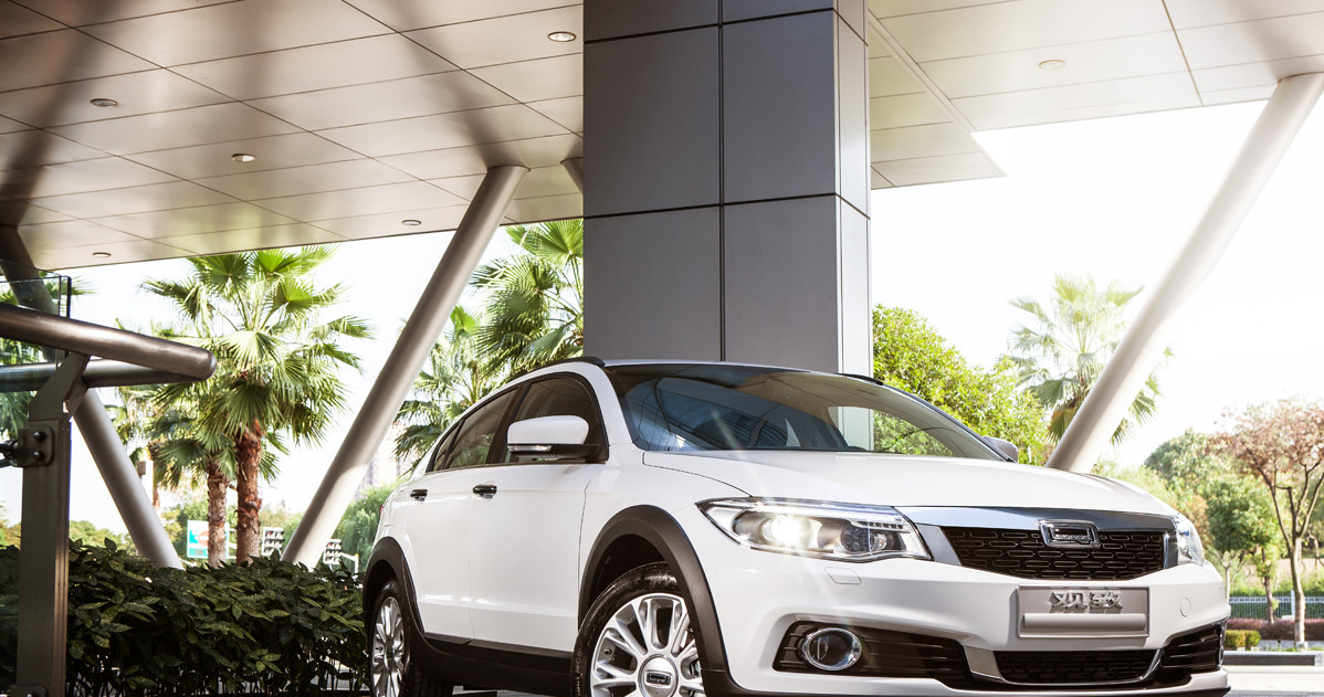 Qoros 3 City SUV /Qoros