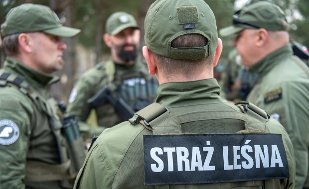 Quadem po lesie. Leśnicy alarmują: wraca problem nielegalnych rajdów