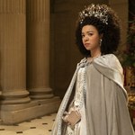 "Queen Charlotte: A Bridgerton Story": Netflix pokazał kadr z młodą Lady Danbury!