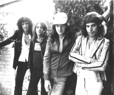 Queen ze specjalną wersją płyty "II". "Największy krok naprzód"