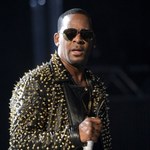 R. Kelly ma słabość do nieletnich dziewczyn? Wokalista zaprzecza