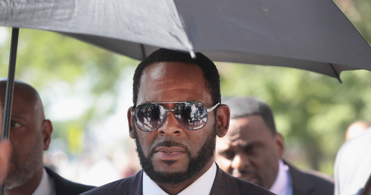 R. Kelly /Scott Olson /Getty Images