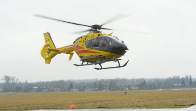 Rabka-Zdrój: 82-letni kierowca wjechał na chodnik. Potrącił kobietę z dzieckiem