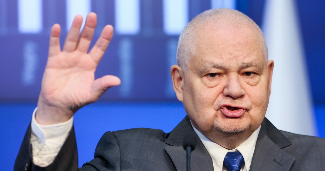 Rada Polityki Pieniężnej obniżyła w lipcu stopy procentowe. Na zdj. prezes NBP Adam Glapiński /Wojciech Olkusnik /Reporter