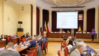 Rada Warszawy przyjęła uchwałę wprowadzającą Strefę Czystego Transportu