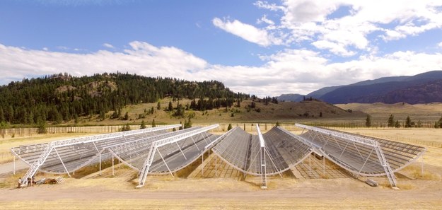 Radioteleskop CHIME w dolinie Okanagan w Kolumbii Brytyjskiej. /CHIME /Materiały prasowe