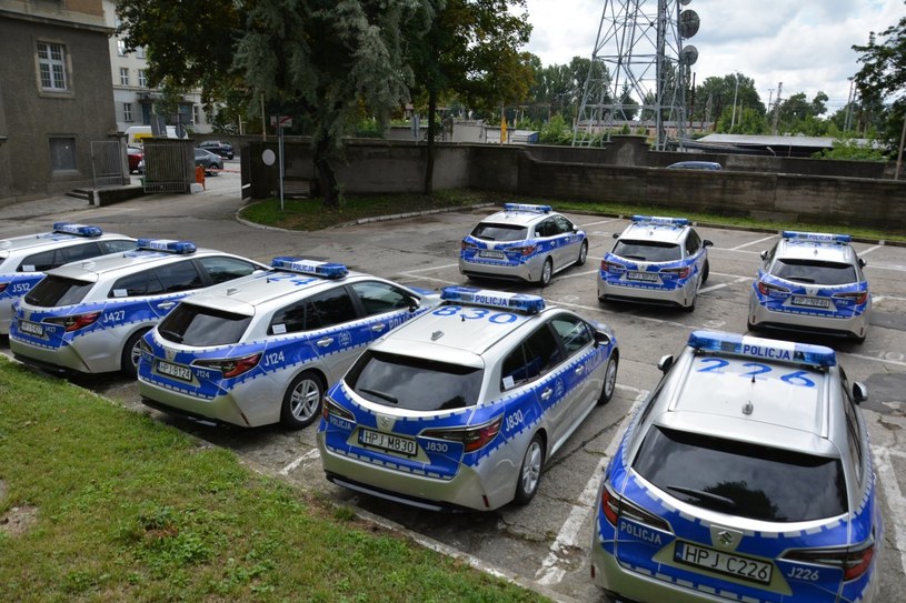 Radiowozy Suzuki Swace /Policja