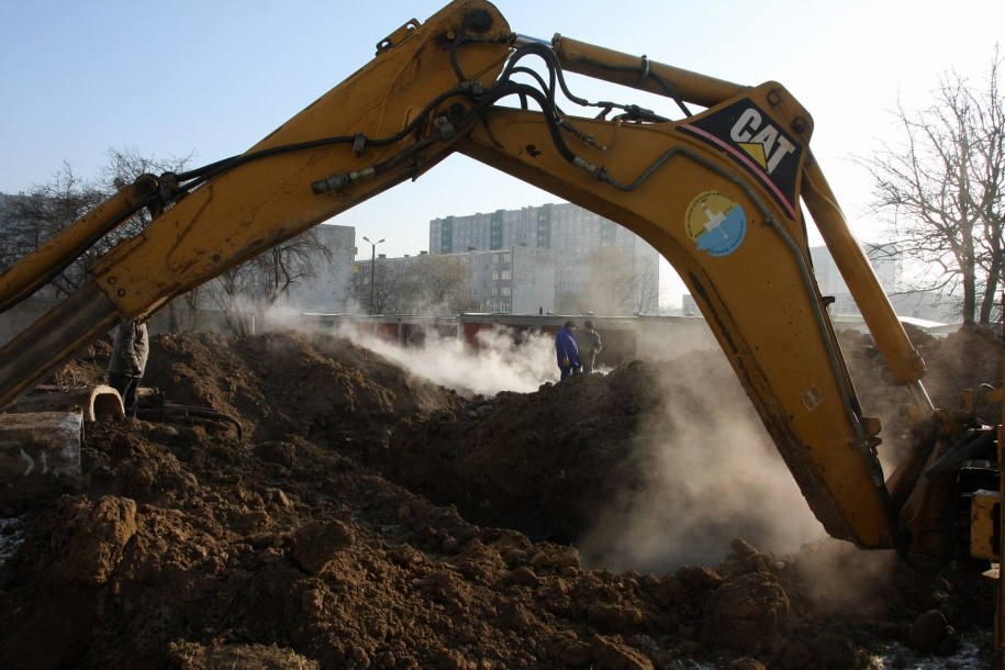 Radom: Koparka uszkodziła gazociąg. Ewakuowano 50 osób