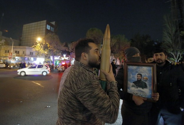 Radość Irańczyków w Teheranie na wieść o irańskim ataku na Izrael /Abedin Taherkenareh   /PAP/EPA