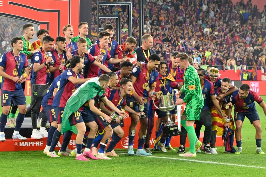 Radość piłkarzy FC Barcelona /Raul Caro /PAP/EPA