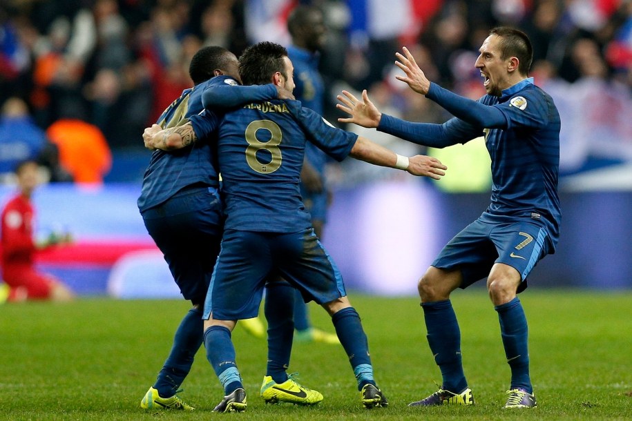 Radość po awansie na mundial /YOAN VALAT  /PAP/EPA