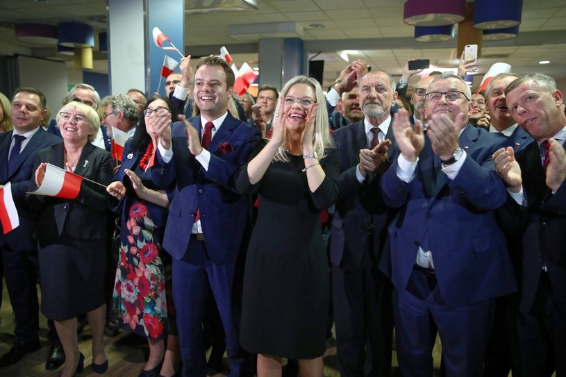Radość w sztabie PiS w Krakowie //Łukasz Gągulski /PAP