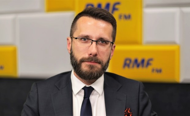 Radosław Fogiel: Nie zamierzamy się wycofywać z likwidacji limitu 30-krotności ZUS