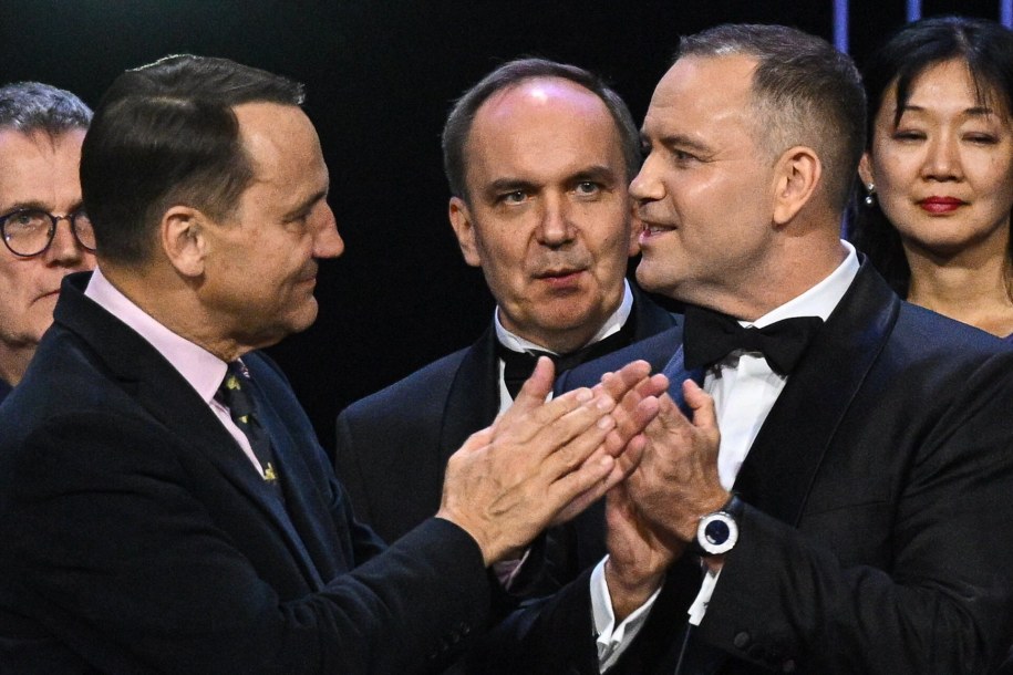 Radosław Sikorski i Karol Nawrocki podczas koncertu laureatów XIX Międzynarodowego Konkursu Pianistycznego im. Fryderyka Chopina. /PAP