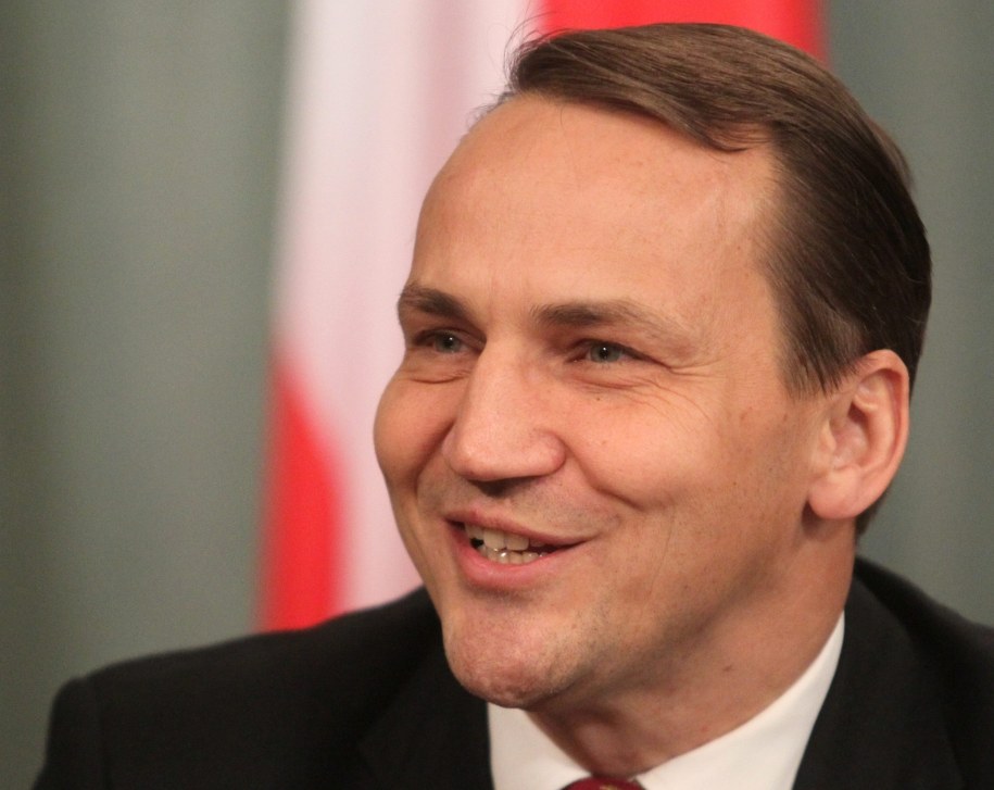 Radosław Sikorski podczas wizyty w Moskwie /SERGEI CHIRIKOV /PAP/EPA