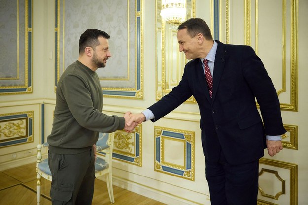 Radosław Sikorski spotkał się w Kijowie m.in. z prezydentem Wołodymyrem Zełenskim (fot. Ukrainian Presidential press-service) /East News/AFP