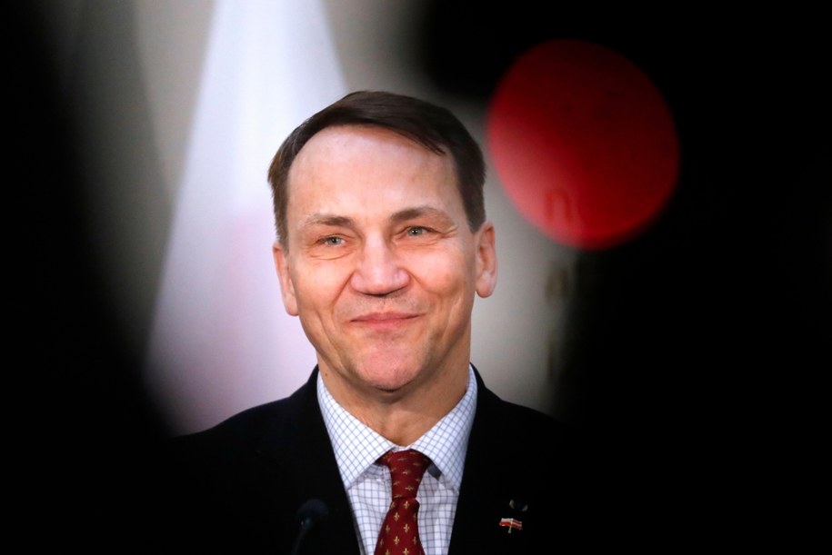 Radosław Sikorski w Rydze /TOMS KALNINS  /PAP/EPA