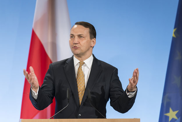 Radosław Sikorski: "W sprawie Ukrainy UE nie ma nawet przy stole rozmów" fot. Jens Schlueter /AFP
