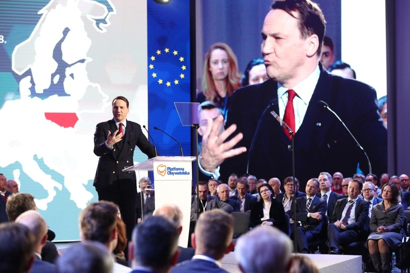 Radosław Sikorski /Andrzej Iwańczuk /Reporter