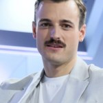 Radosne doniesienia z domu prowadzącego "Koła fortuny". Oficjalnie się pochwalił