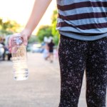 Rady, które pomogą bezpiecznie przetrwać upał. Nie tylko picie wody jest ważne 