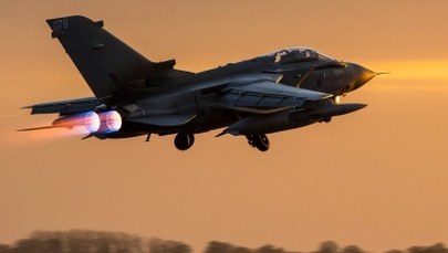 RAF bombarduje ISIS. "Rzeź w Paryżu pokazała nam klarownie zagrożenie. Oni nami gardzą"