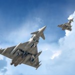 RAF RAF podrywa myśliwce. Rosyjski bombowiec w pobliżu Szkocji