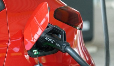 Rafał Brzoska na rzecz elektrycznych aut. Proponuje istotne uproszczenie