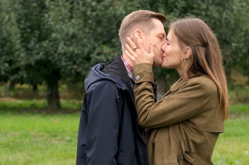 Rafał Mroczek i Dominika Kachlik w serialu "M jak miłość" /AIM