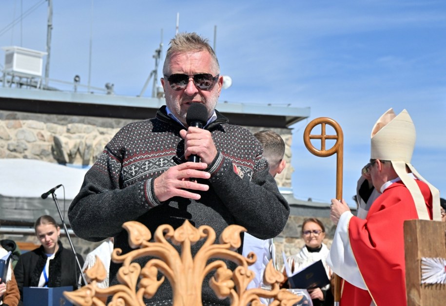 Rafał Sonik nowym kandydatem na prezydenta Krakowa? na zdjęciu podczas uroczystego zakończenia sezonu narciarskiego na Kasprowym Wierchu, kwiecień 2026 r. /Pawel Murzyn/East News /East News