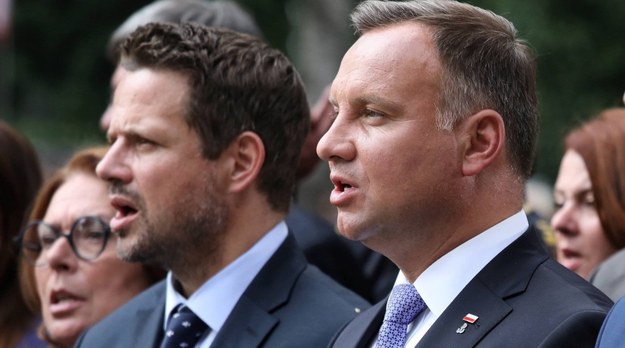 Rafał Trzaskowski i Andrzej Duda / 	Tomasz Gzell    /PAP