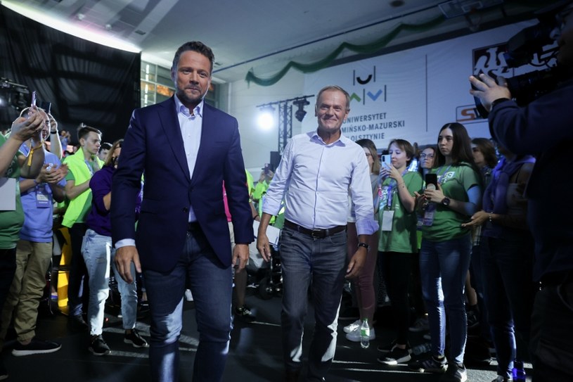 Rafał Trzaskowski i Donald Tusk /Jacek Domiński /Reporter