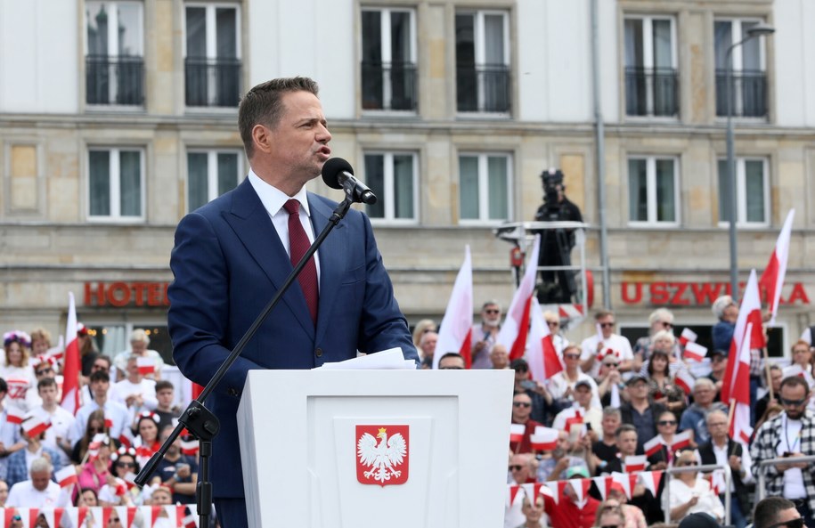Rafał Trzaskowski w maju podczas "Wielkiego Marszu Patriotow" /Dawid Wolski /East News